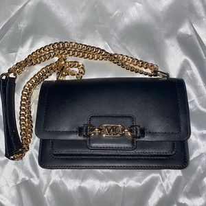 NWT Michael kors heather small shoulder/ crossbody purse. Original price $258